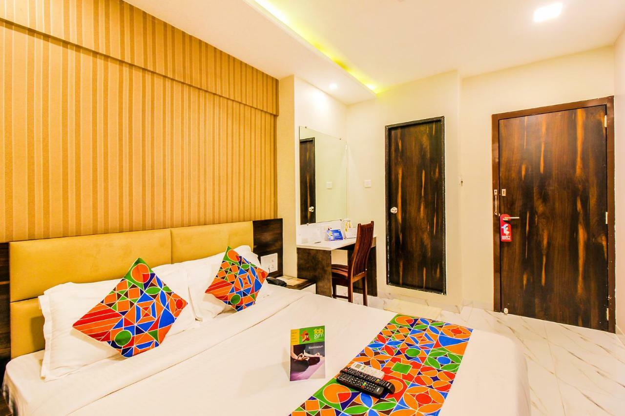 Fabhotel Plus Embassy Park Мумбаи Экстерьер фото
