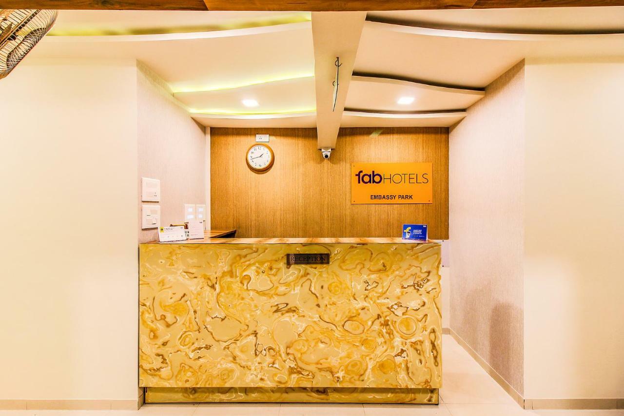 Fabhotel Plus Embassy Park Мумбаи Экстерьер фото